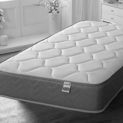 Starlight Beds™ &pipe; Memory Fibre Mattress with Cool Touch cover - 4ft Small Double Mattress (120cm by 190cm)